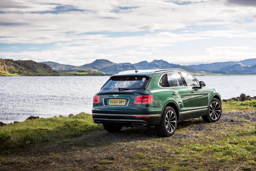  Bentley Bentayga Fly Fishing by Mulliner 2016 года  (фото 2 из 16)